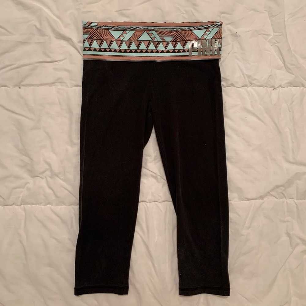 Victoria’s Secret Pink Cropped Yoga Pants size XS